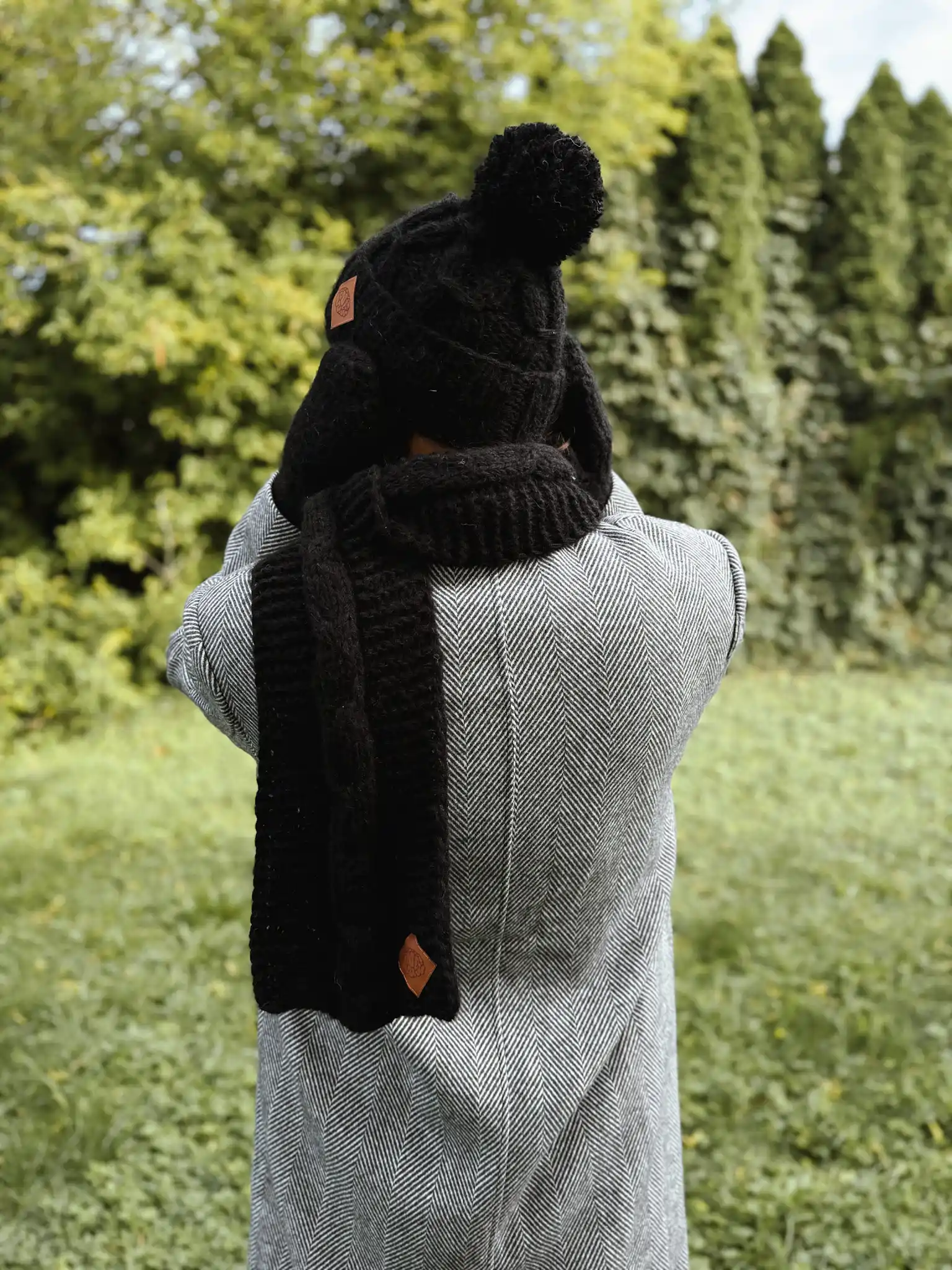 Męska czapka MERINO Euforia "Czarny" 121 zimowa czapka z pomponem merino