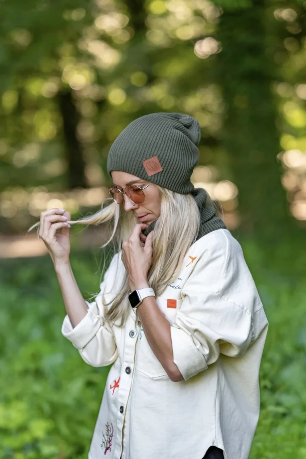 Bawełniana czapka wiosenna logo ekoskórka "Khaki Ciemny Zielony" 11 Glowne long skorka