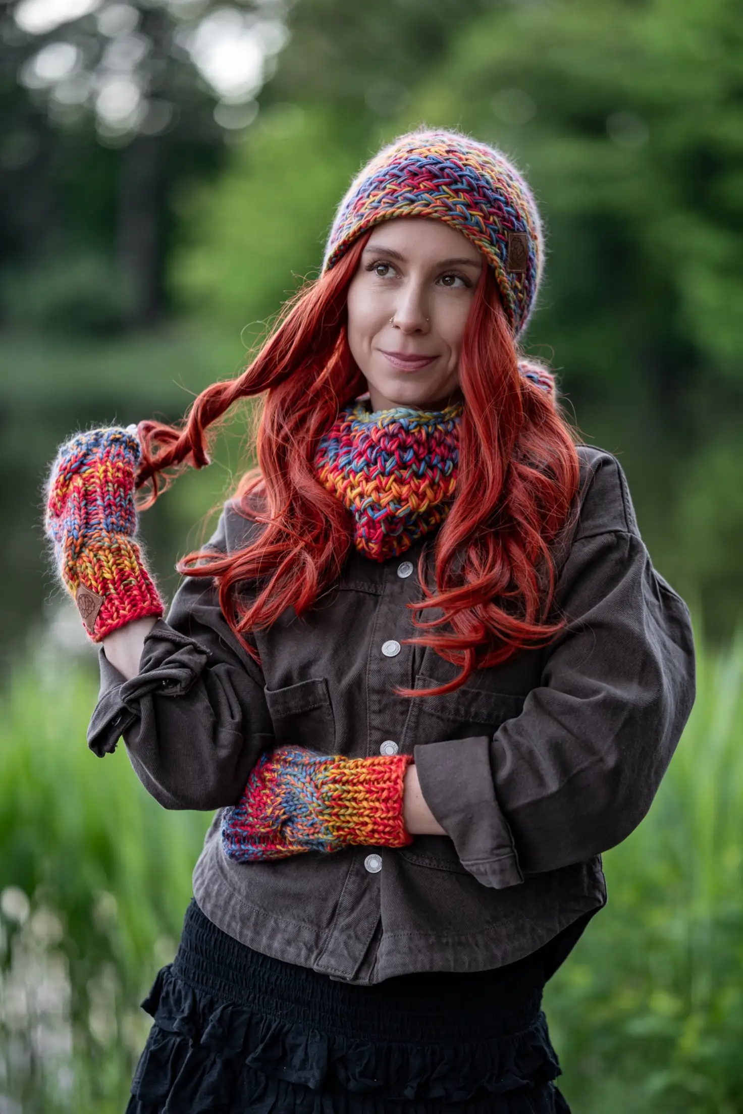 Czapka MERINO 100% "Przygaszone Czerwienie" EXPLORER 181 czapka damska wełniana bez pompona