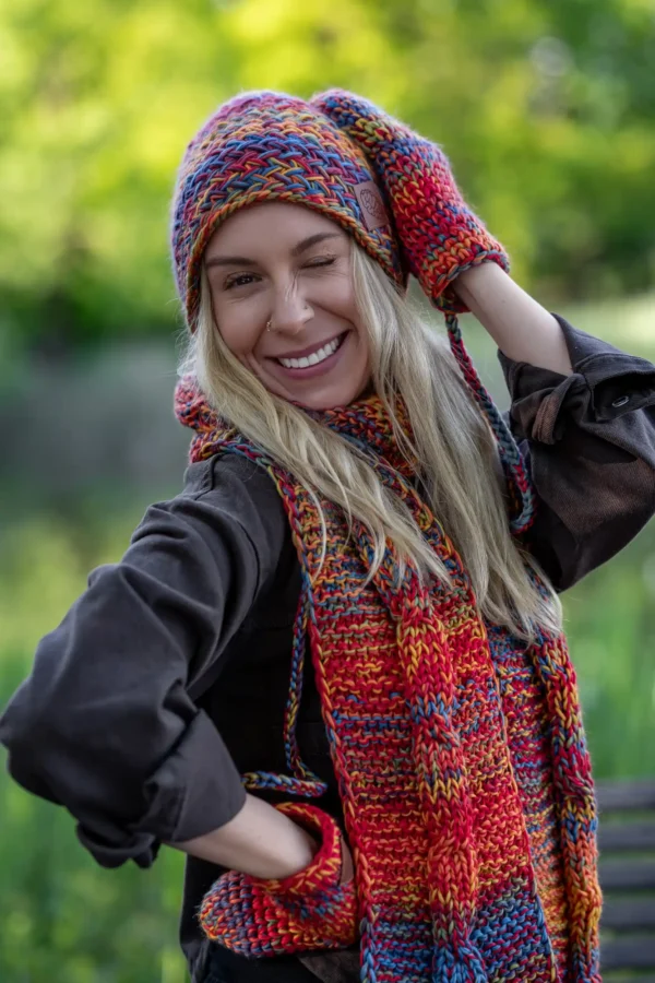 Czapka MERINO 100% "Przygaszone Czerwienie" EXPLORER 16 czapka i szal merino