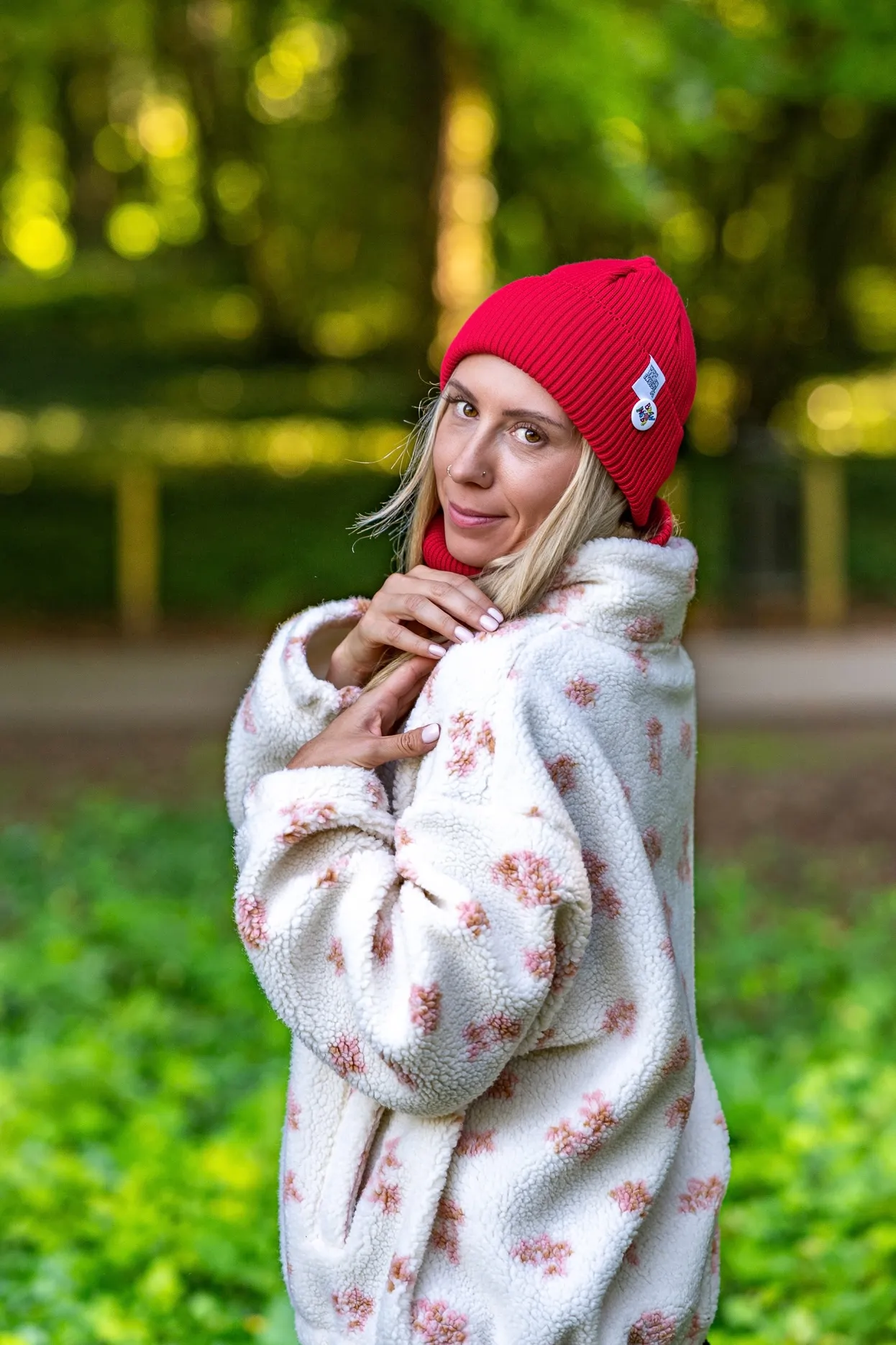 Czapka beanie z bawełny logo kolorowe "Czerwony" 199 czapka która nie gryzie