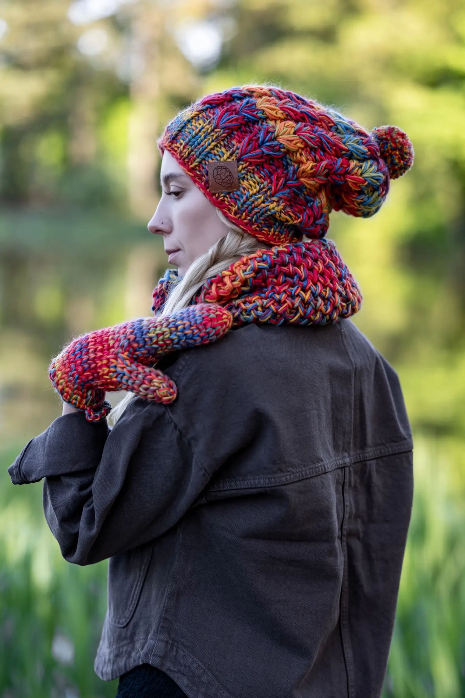 Rękawiczki MERINO 100% "Przygaszone Czerwienie" 126 czapka merino z podszewką