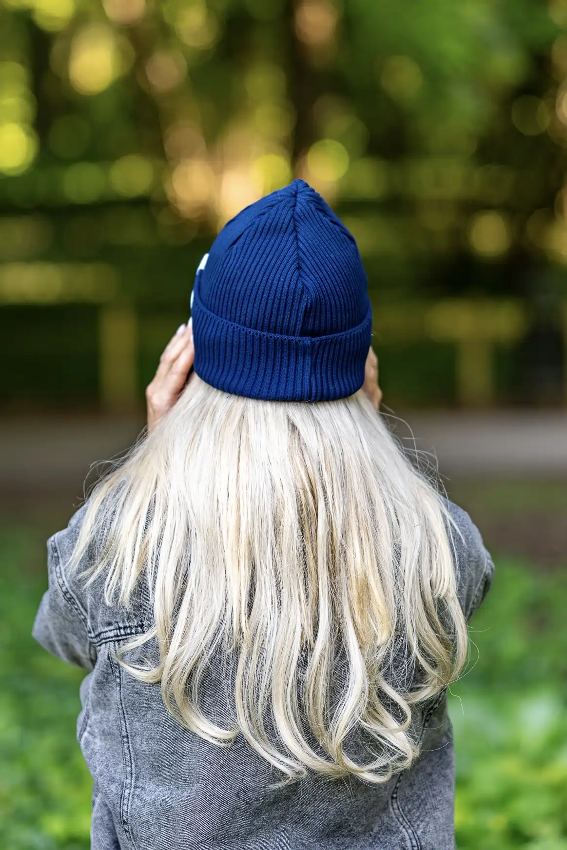 Damska czapka beanie z bawełny logo kolorowe "Ciemny Granat Navy" 181 czapka z bawełny damska
