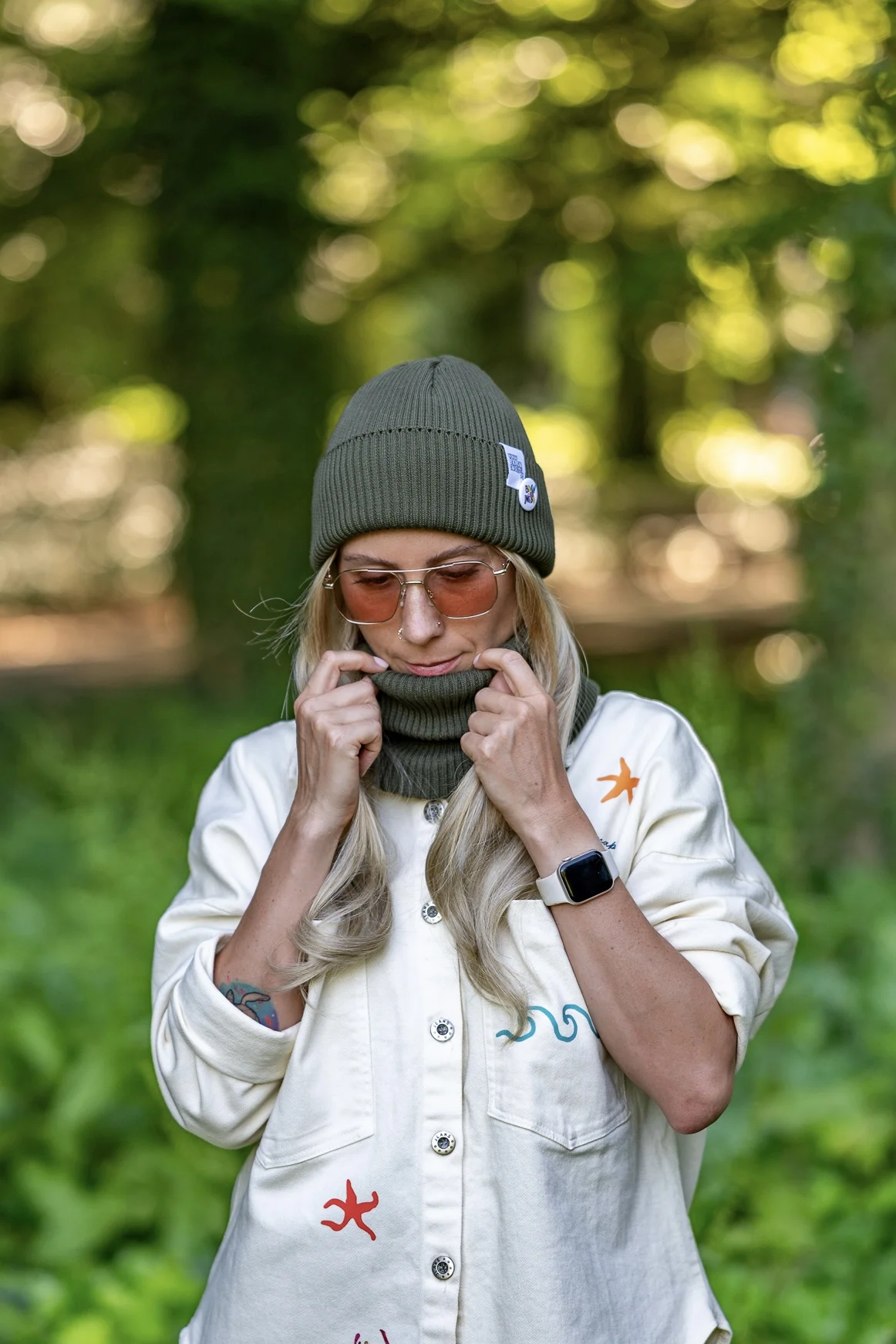 Czapka wywijana z bawełny logo kolorowe "Khaki Ciemny Zielony" 148 damska czapka na jesien