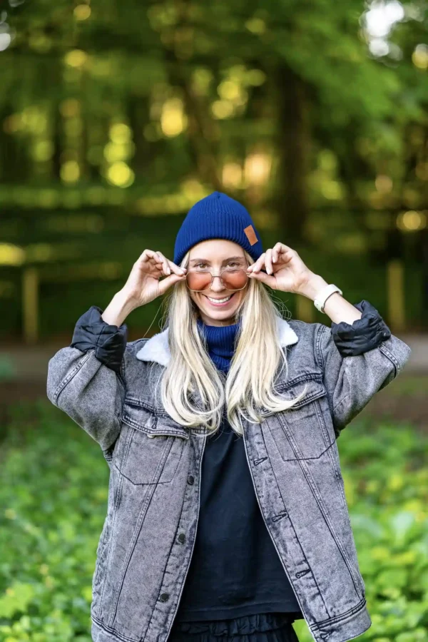 Bawełniana czapka beanie logo ekoskórka "Ciemny Granat Navy" 8 komin z bawełny