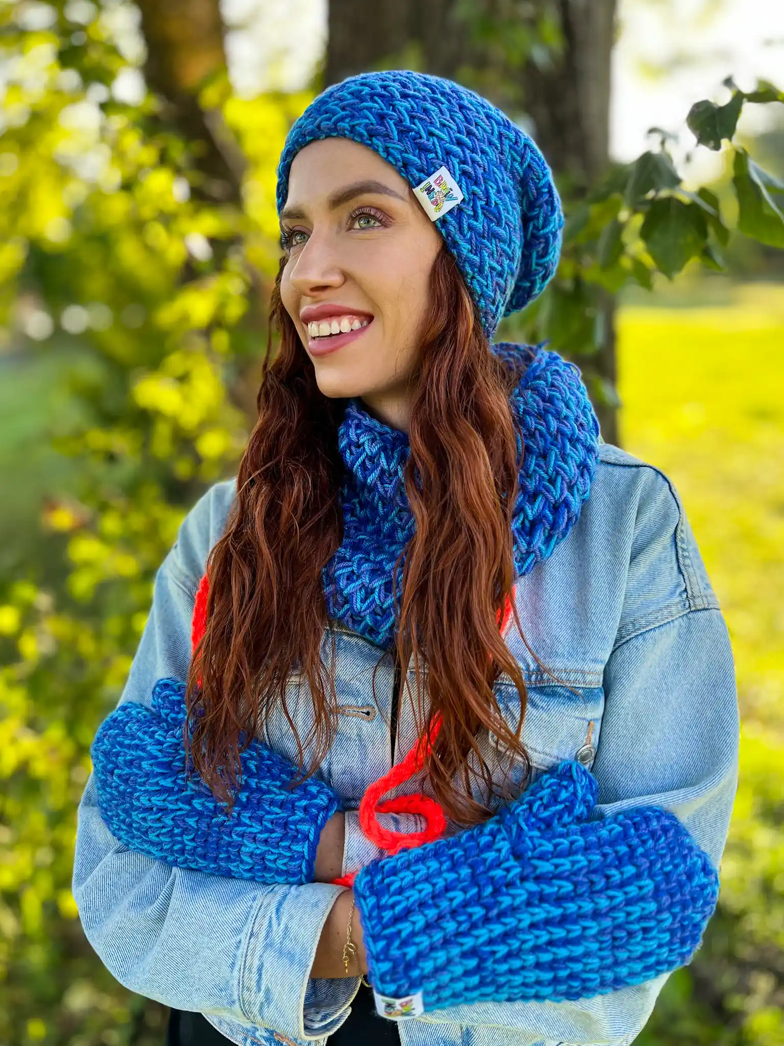Czapka MERINO 100% "Niebieskości" EXPLORER 174 niebieska ciepla czapka smerfetka