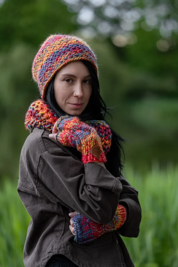 Czapka MERINO 100% "Przygaszone Czerwienie" EXPLORER 23 ręcznie robiona czapka merino