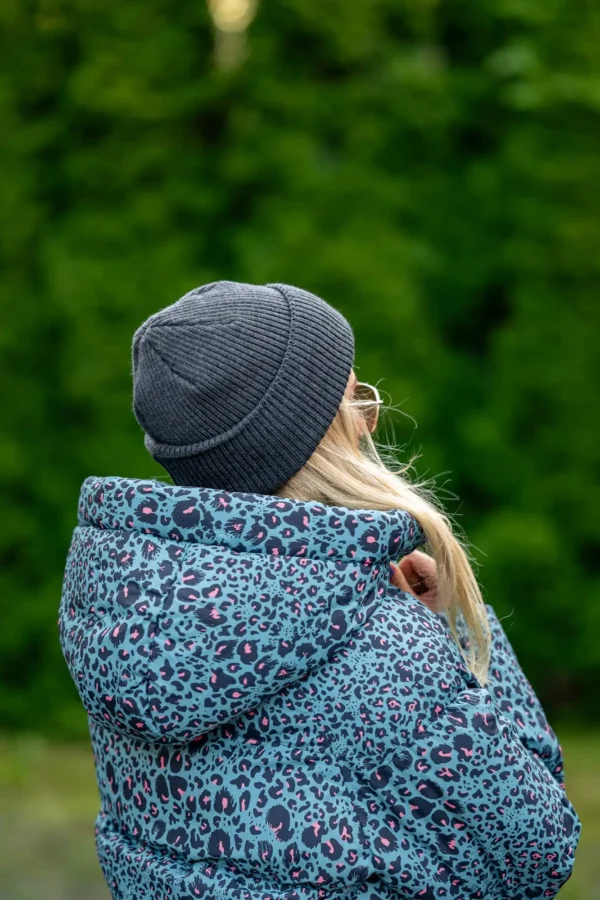 Czapka beanie MERINO logo ekoskórka "Ciemny Szary" 13 czapka zimowa damska