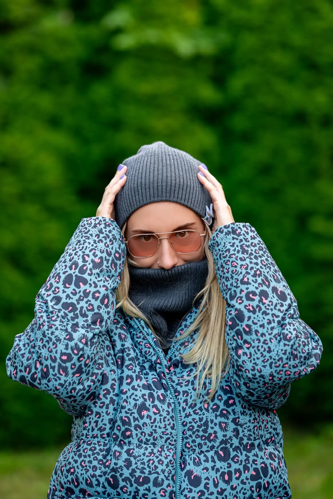 Damska czapka MERINO logo kolorowe "Ciemny Szary" 88 damski komplet merino