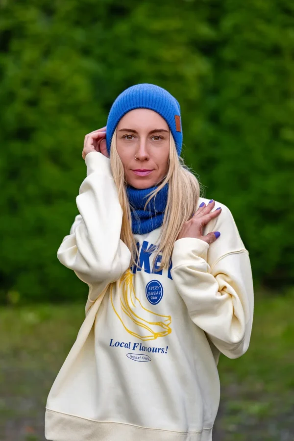 niebieska czapka smerfetka