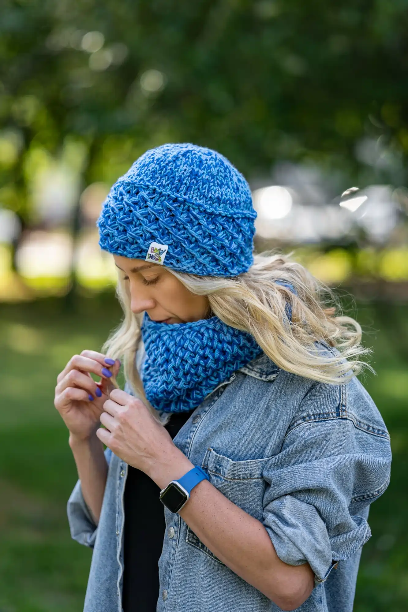 Czapka MERINO 100% ,,Niebieskości" HOPE + podszewka BAWEŁNA 84 niebieska czapka
