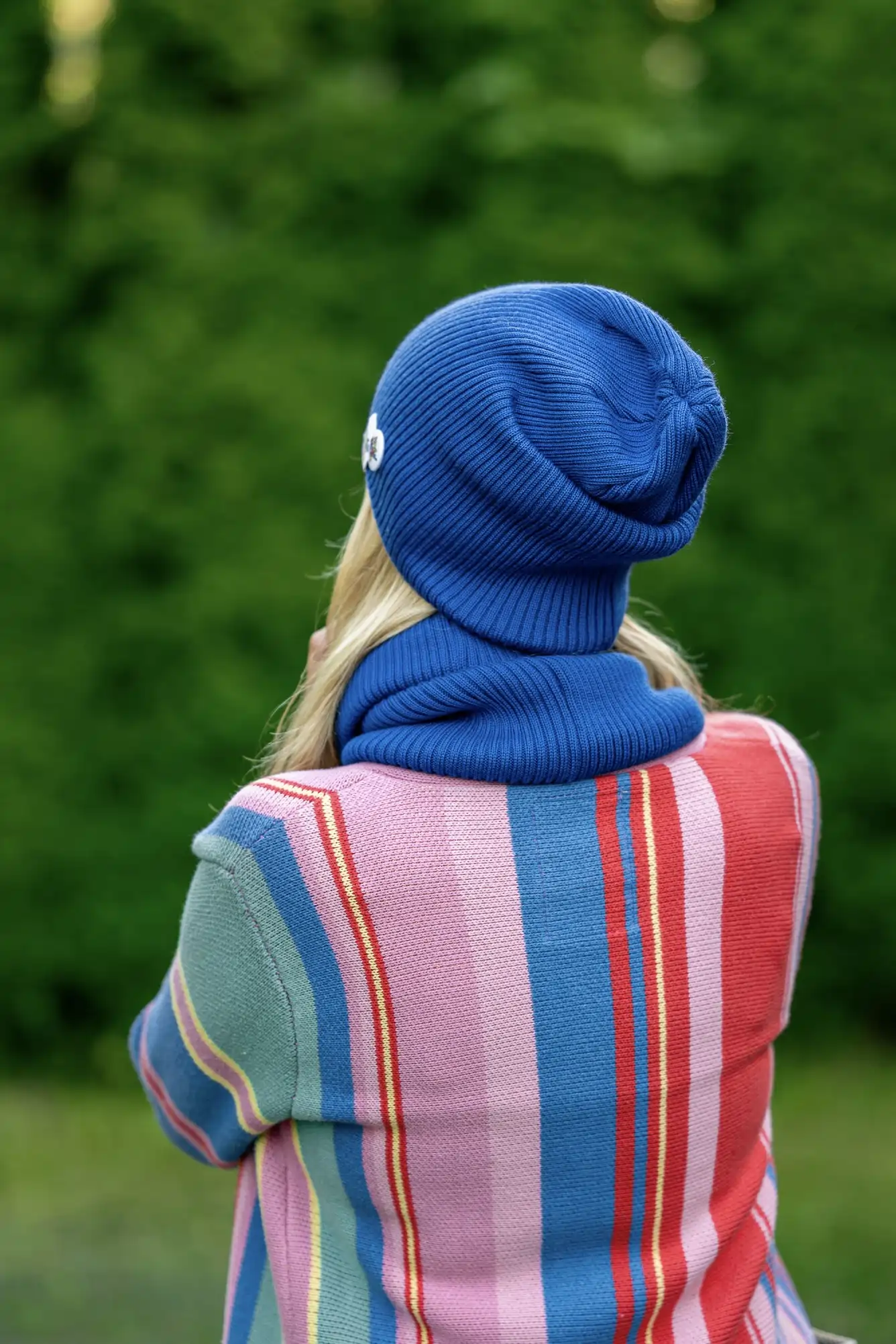 Czapka slouchy MERINO logo kolorowe "Niebieski Kobalt" 106 polska czapka damska