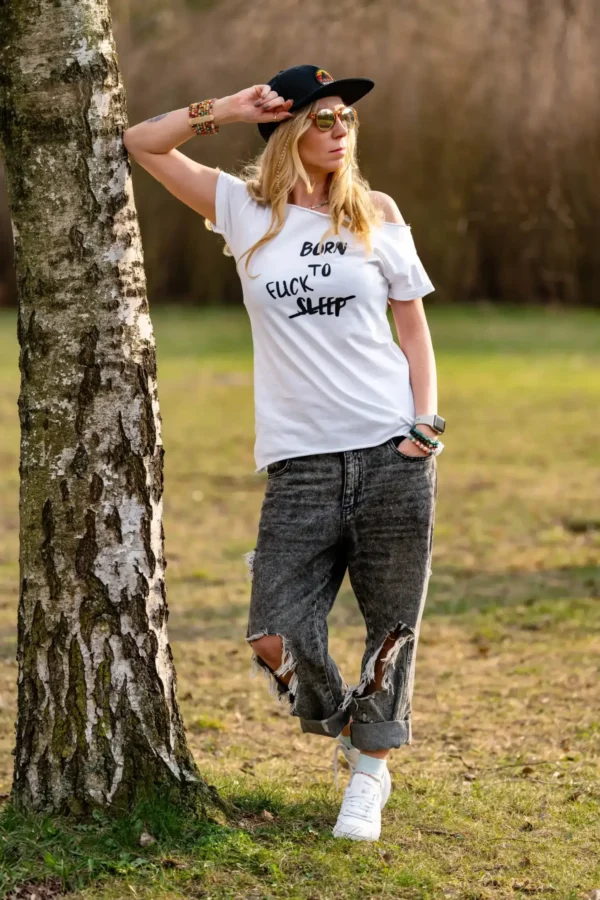Damska koszulka z napisem Born to SLEEP/fuck 12 biały t shirt oversize (2) (2) (2)
