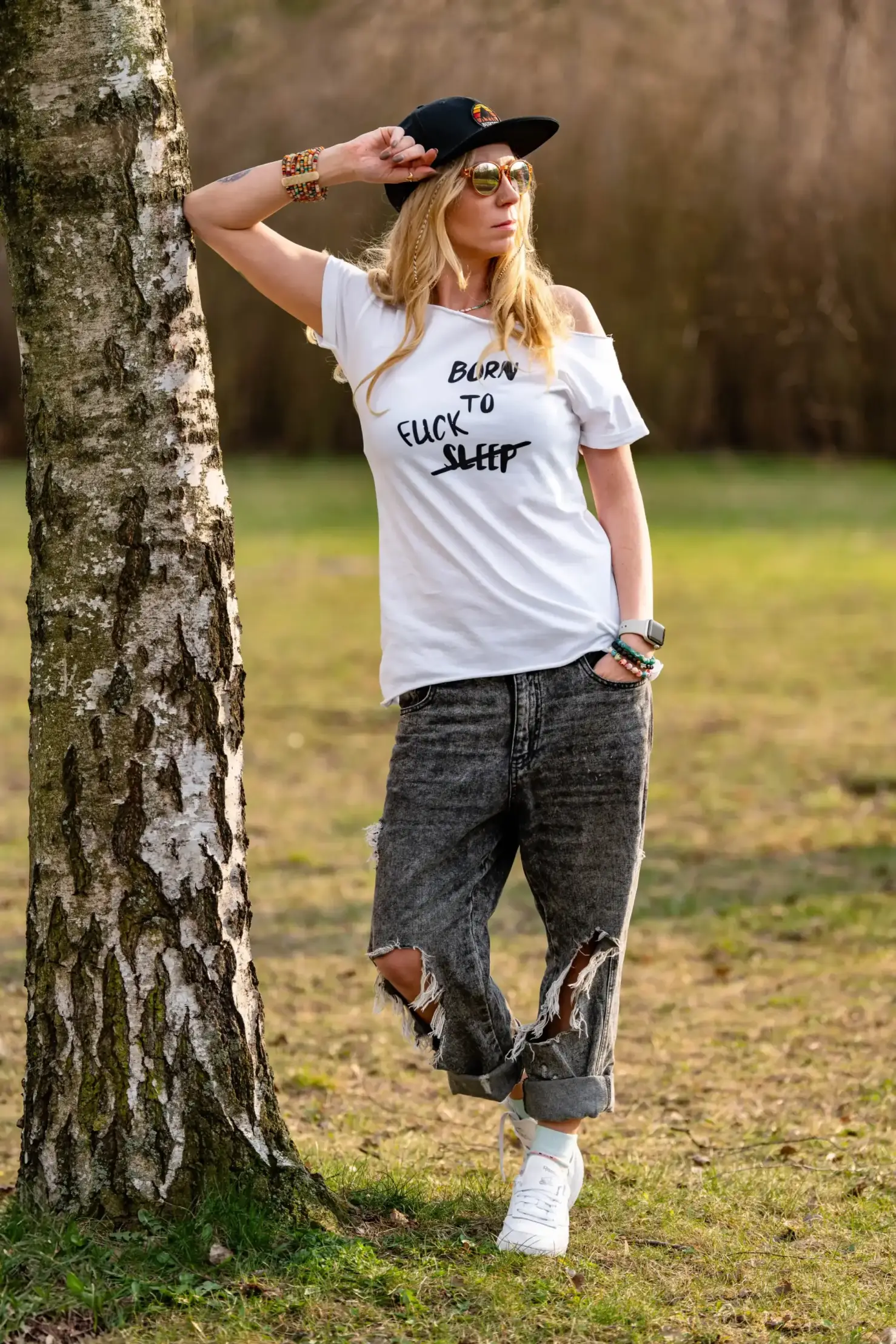 Damska koszulka z napisem Born to SLEEP/fuck 95 biały t shirt oversize (2) (2) (2)