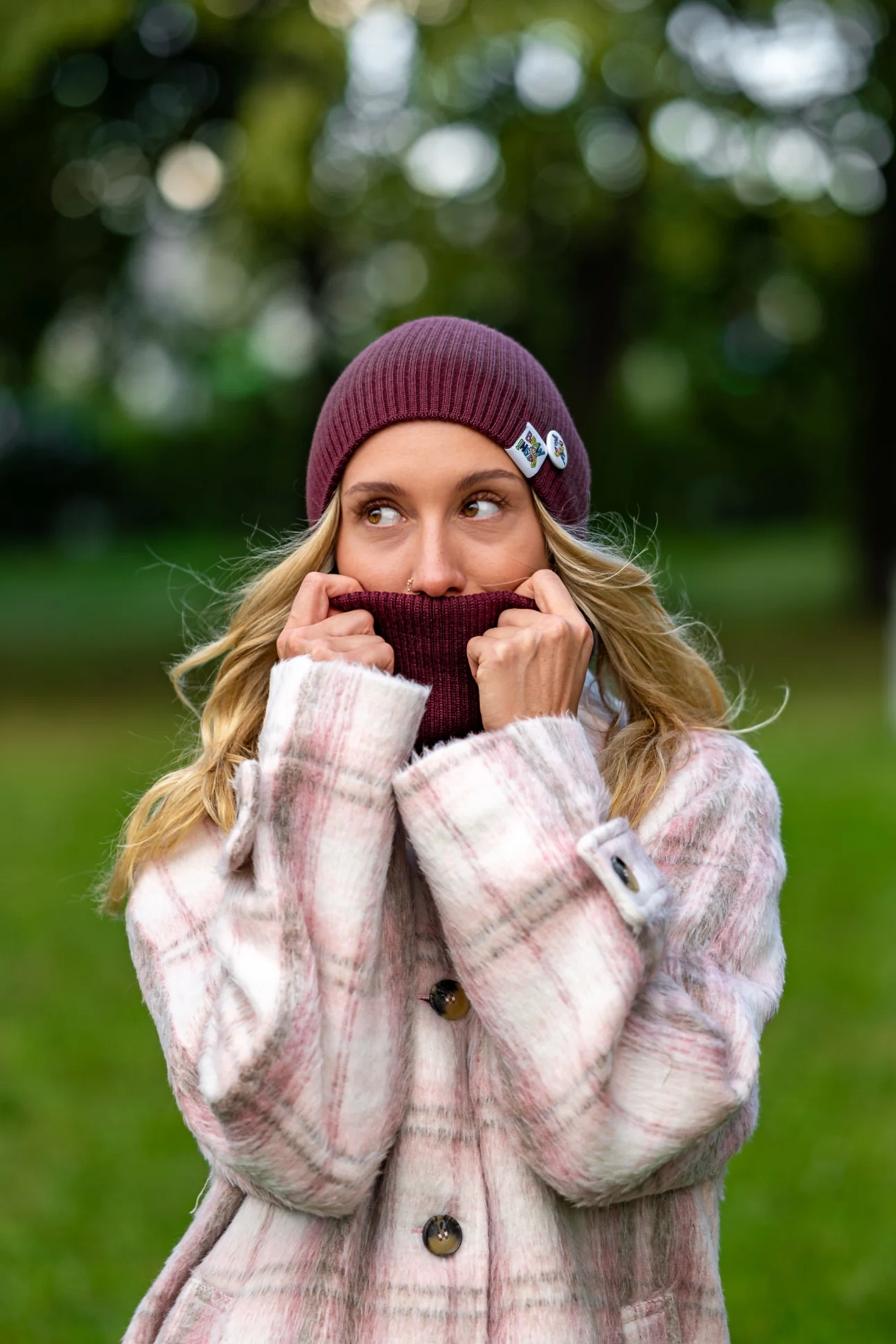 Czapka slouchy MERINO logo kolorowe "Bordo" 100 bordowy komplet czapka komin