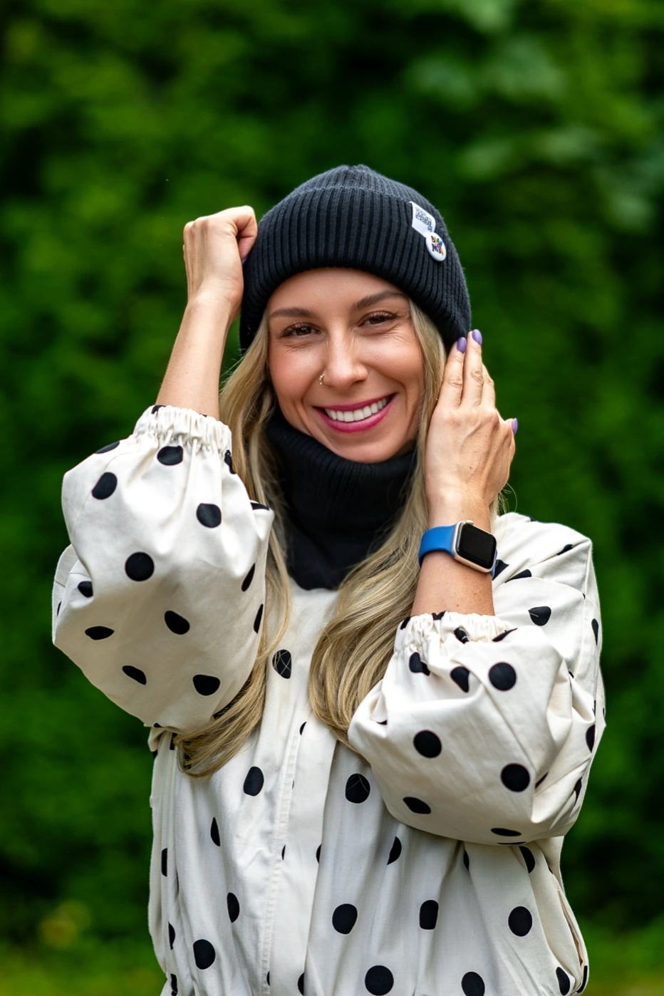Czapka beanie MERINO logo kolorowe "Czarny" 127 czarna czapka na jesień