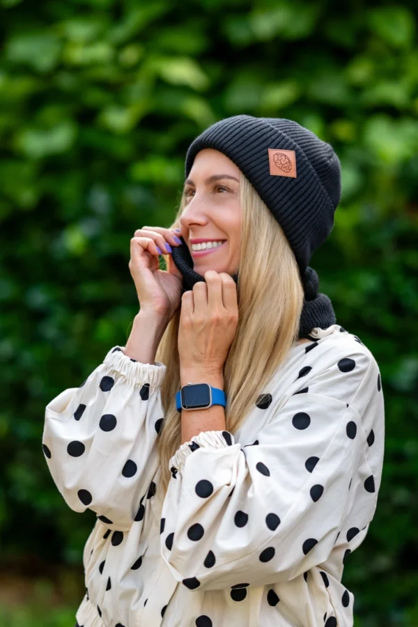 Damska beanie MERINO logo ekoskórka "Czarny" 10 damski komplet z merino