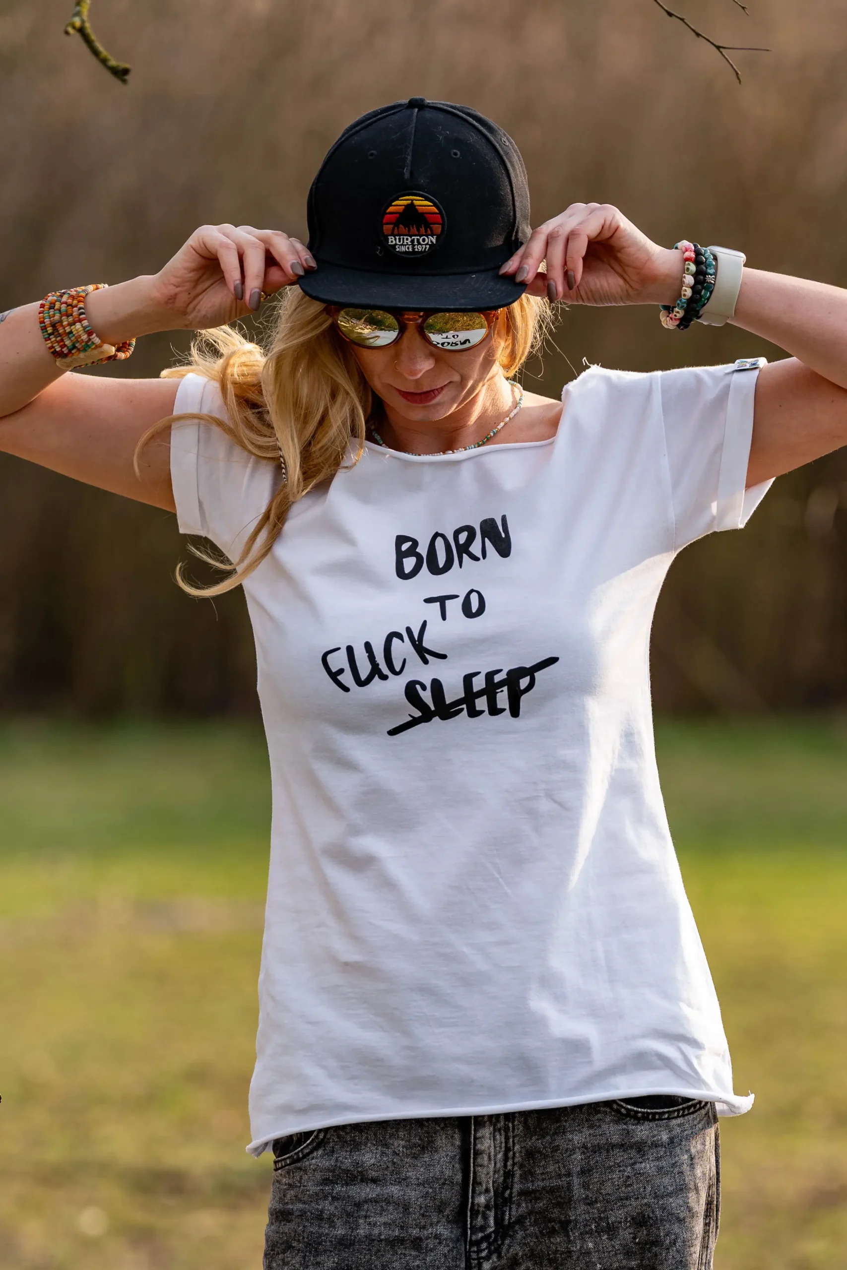 Damska koszulka z napisem Born to SLEEP/fuck 94 fuck bez napisu z tyłu (2)